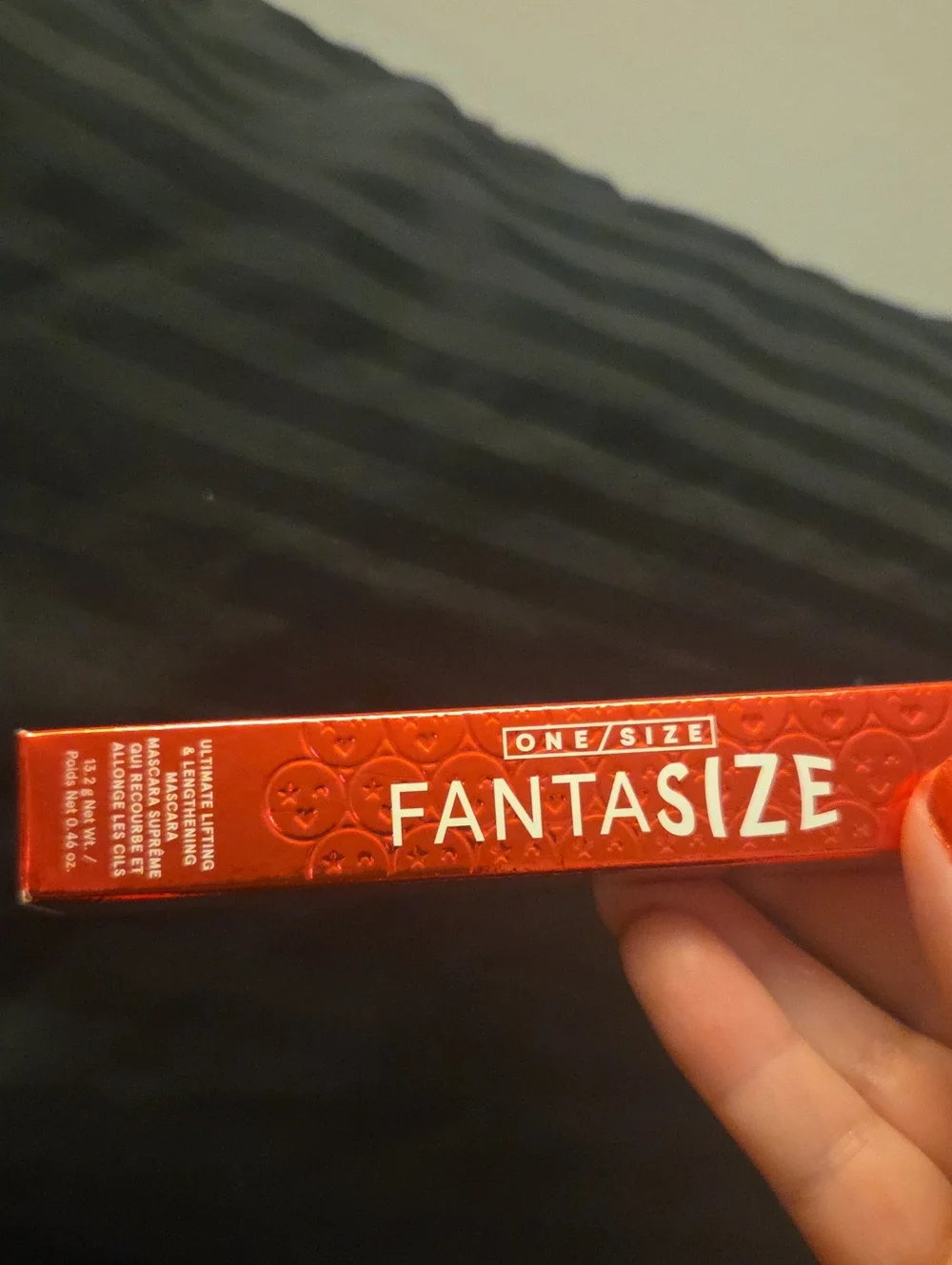 Fantasize One Size Mascara in Shiny Red Box
